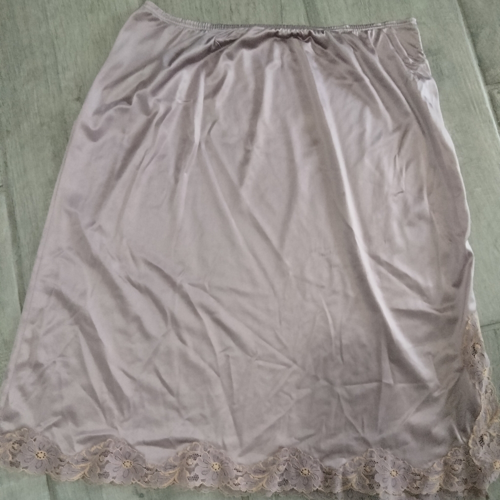 Women's slip skirt